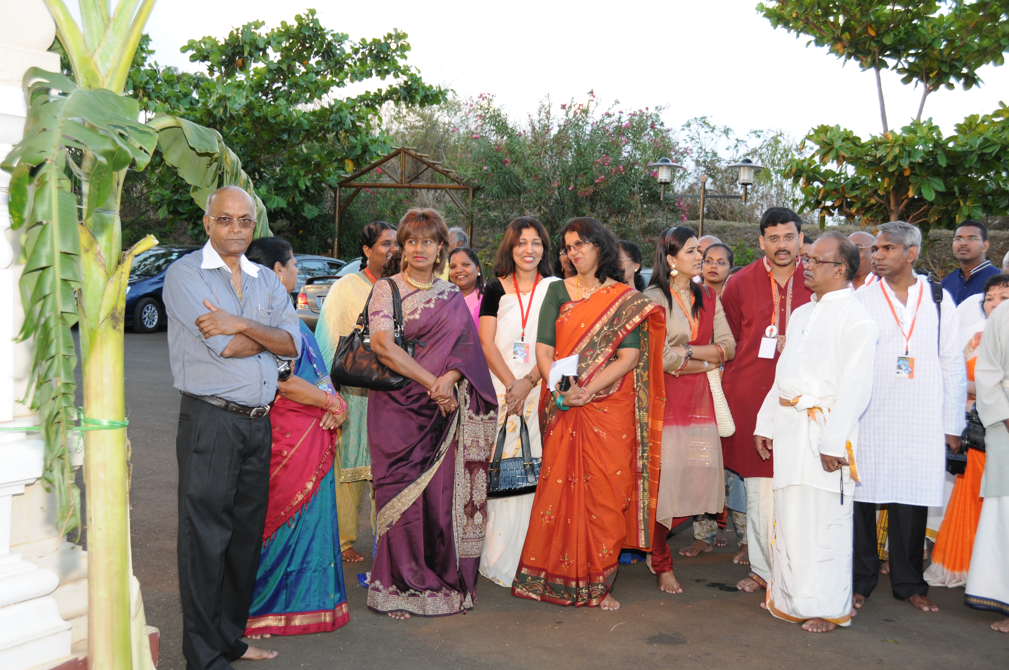 2010 - Prayer Malaysian delegation at Chebel Image